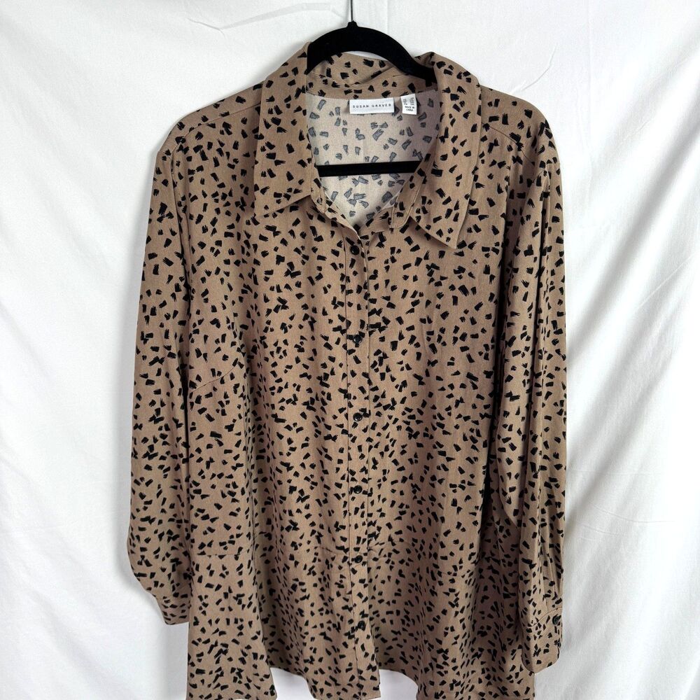Susan Graver Tunic Top Blouse Size 2X Tan/Brown with Black speckles Button Front